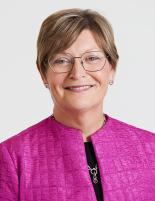 •	Photo du visage de Suzanne McGurn, membre du Conseil d’administration de VON